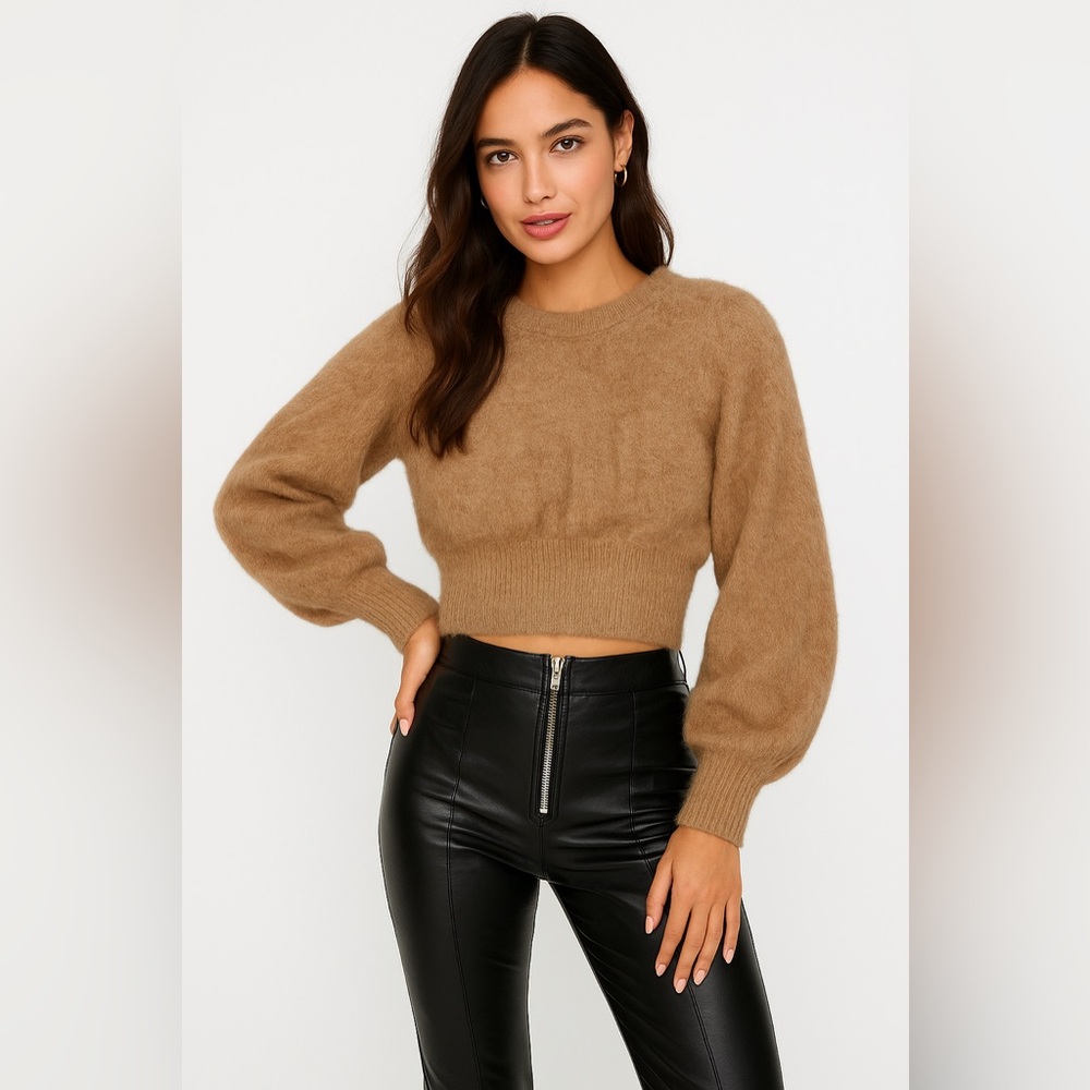 Aritzia Sunday Best Kitten‎ Sweater
